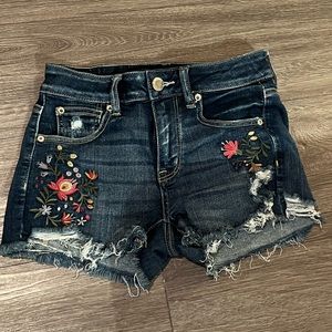Floral embroidered jean shorts, size 4